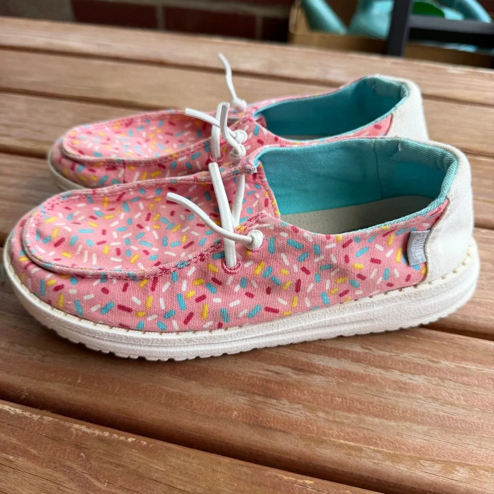 Hey Dude Wendy Youth Birthday Pink Sprinkle Slip On Loafers Shoes Size Y2 W3